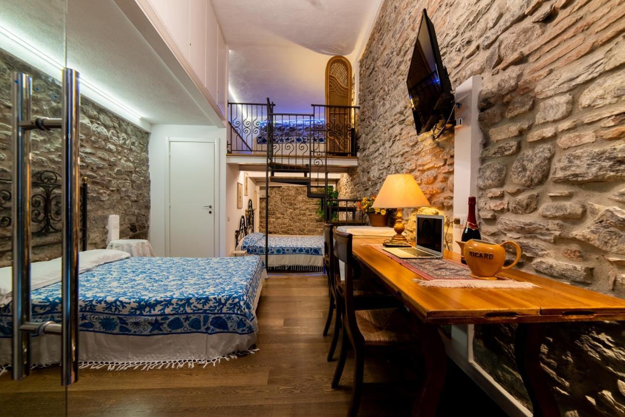 Via Mazzini - Francamaria Rooms Vernazza Exterior photo