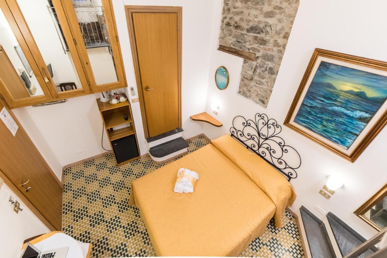 Via Mazzini - Francamaria Rooms Vernazza Exterior photo
