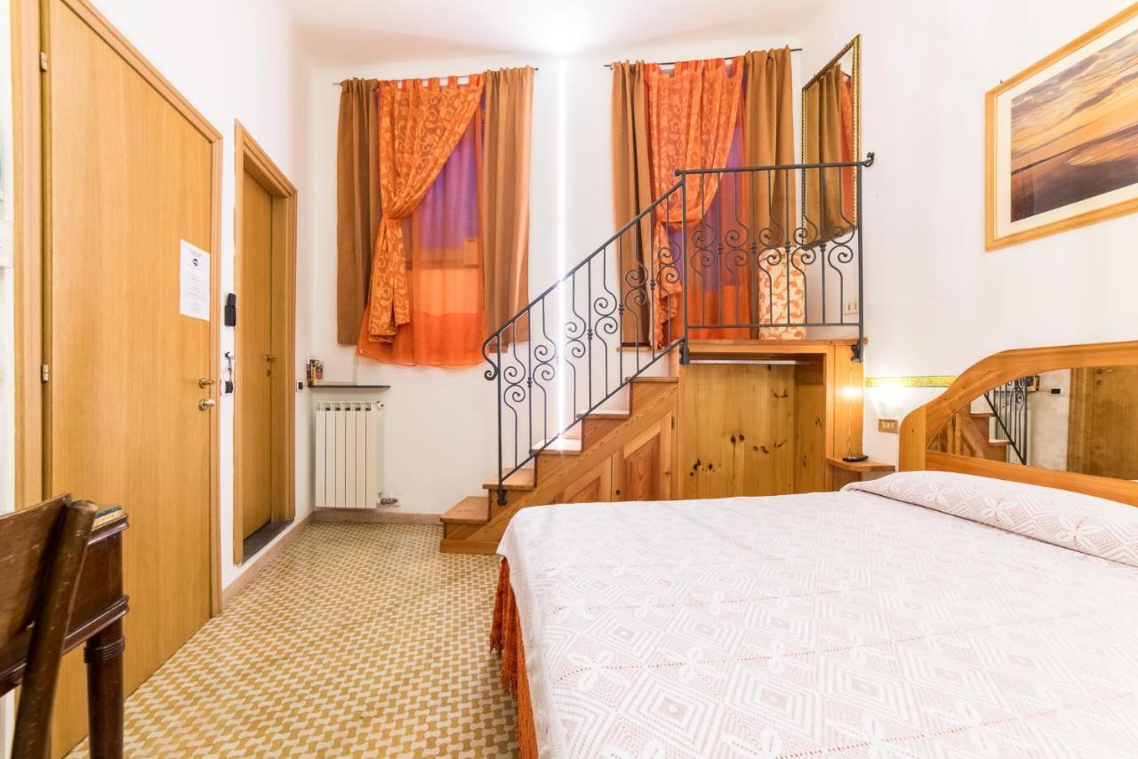 Via Mazzini - Francamaria Rooms Vernazza Exterior photo