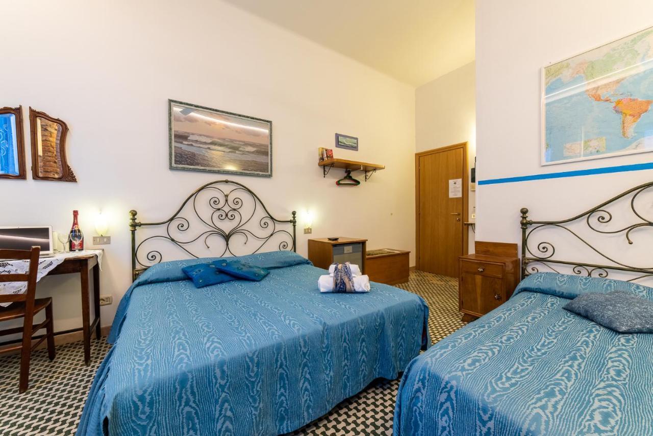 Via Mazzini - Francamaria Rooms Vernazza Exterior photo